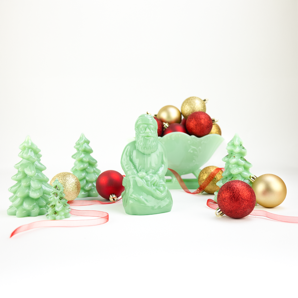 Mosser Glass Holiday Collection Kneeling Santa Figurine | Jadeite - Additional view